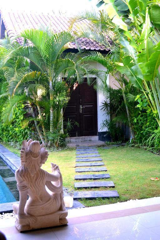 Adhyatma Villa Seminyak Buitenkant foto